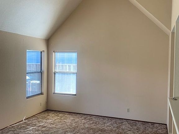 4th image of 16726 Audrey Dr