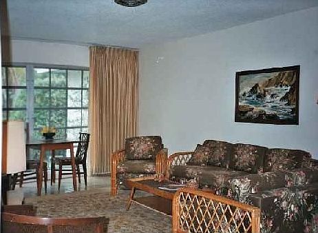 3rd image of 575 Bougainvillea Ln
