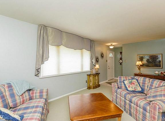 4th image of 6751 Eastport Ave