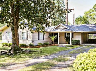 1301 Dean Dr, Waycross, GA 31501