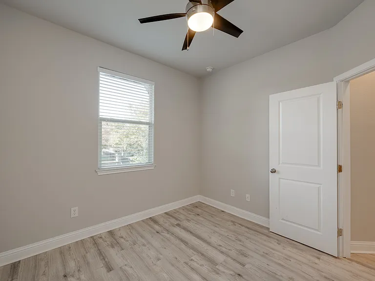 5701 Cougar Dr #A — Photo 19