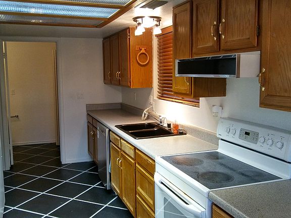 4th image of 513 E Wescott Dr