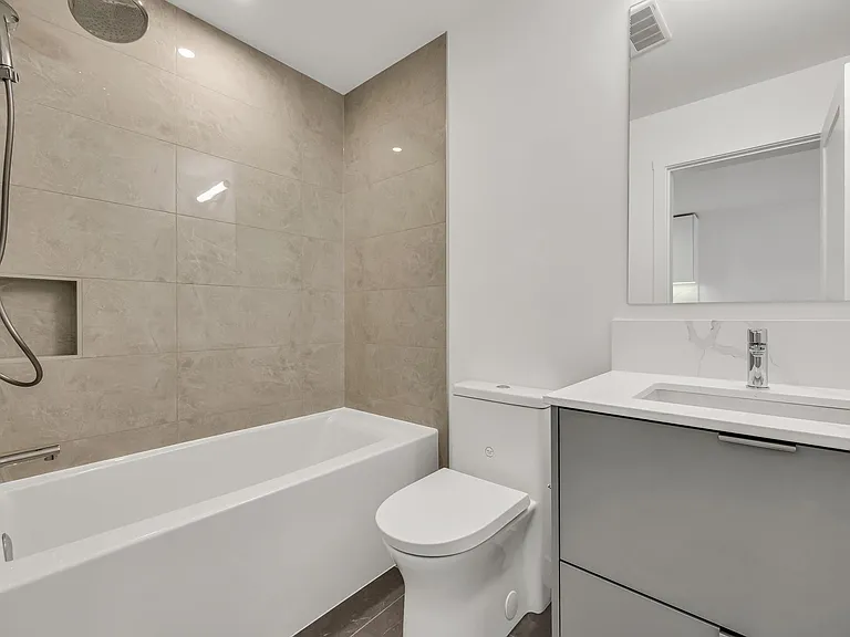 375 Clayton St #313 — Photo 12