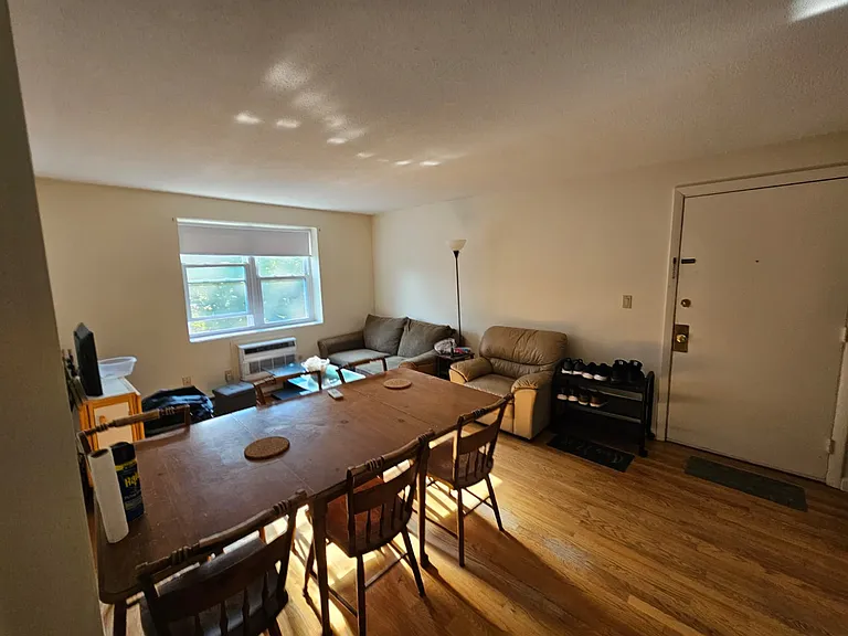 115 Clifton St #10 — Photo 7