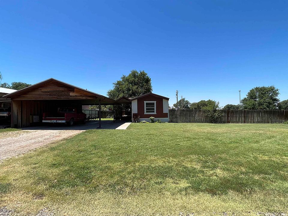 607 NE 3rd St, Texhoma, OK 73949 Zillow