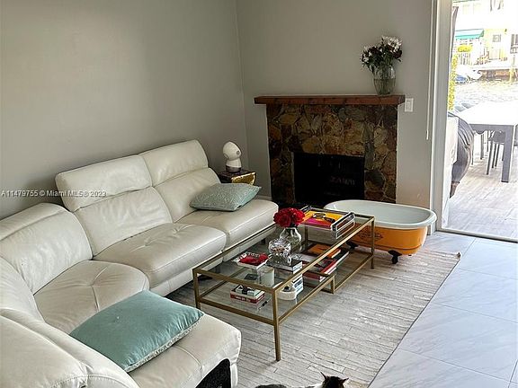 3rd image of 3811 NE 166th St #3