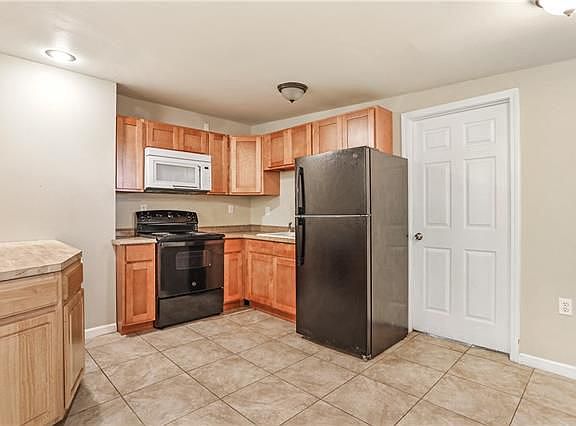 5th image of 37364 E Pinehill Dr #A