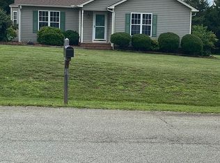 4036 Whispering Oaks Ct, Graham, NC 27253