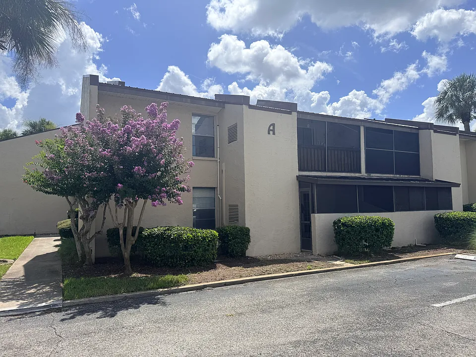 100 E Kentucky Ave #A106