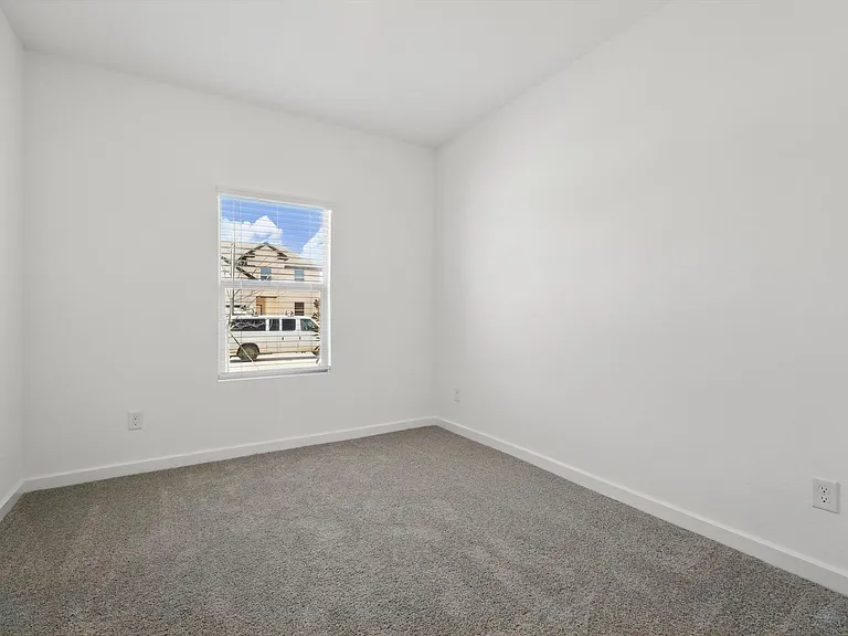 2238 Maple Ridge Dr — Photo 36