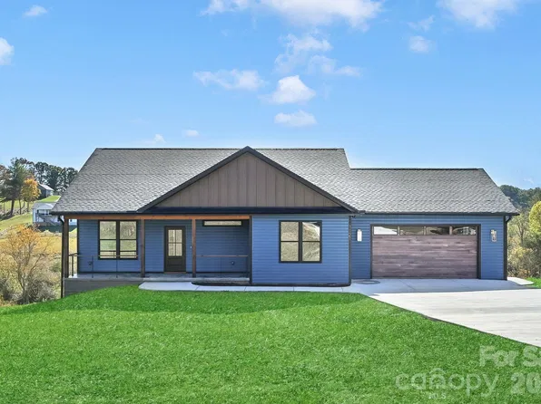 1121 Morlin Acres Dr, Marshall, NC 28753