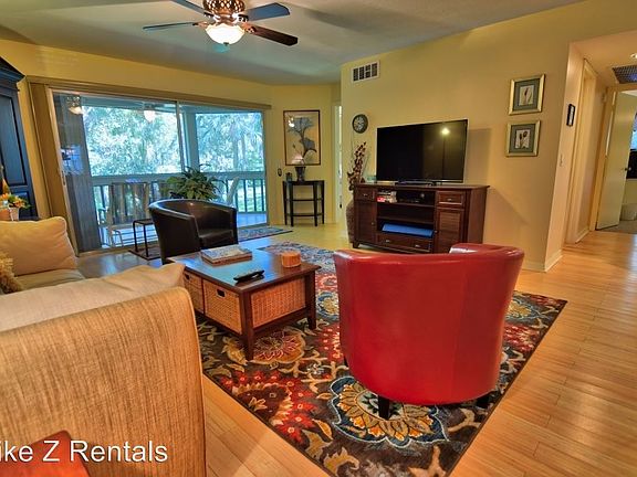 4th image of 616 Wiggins-bay Dr #14