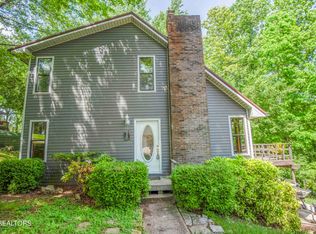 738 Bluff Pointe Rd, Harriman, TN 37748