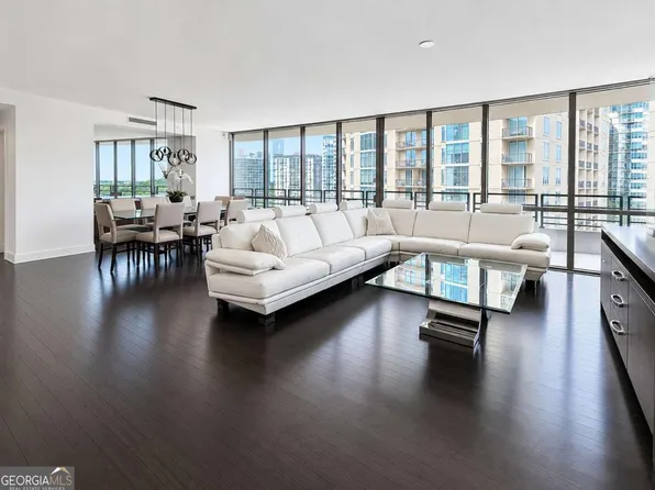 700 Park Regency Pl NE APT 1705, Atlanta, GA 30326