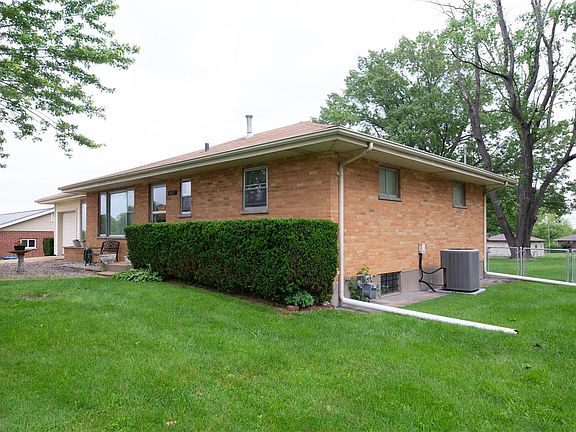 2nd image of 1027 Druso Ln