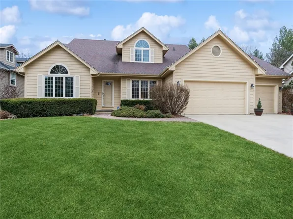 3401 SW 33rd St, Des Moines, IA 50321