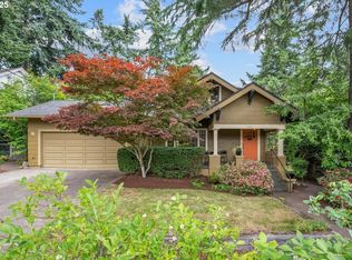 7005 SE Pine St, Portland, OR 97215