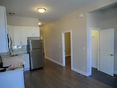 2301 S Leavitt St Chicago IL | Zillow