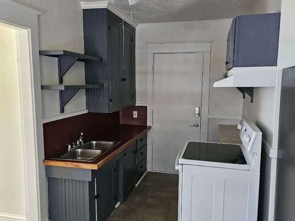 119 Main St #8