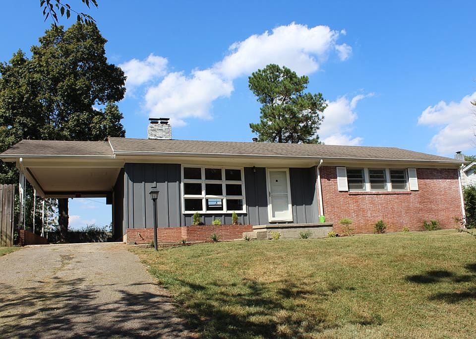 1st image of 111 Wedgewood Dr
