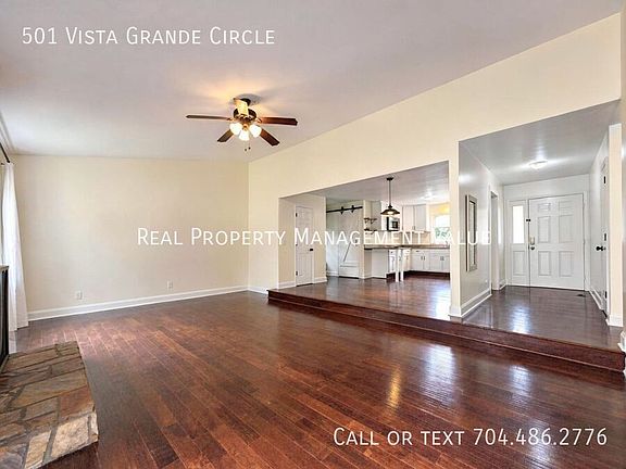 3rd image of 501 Vista Grande Cir