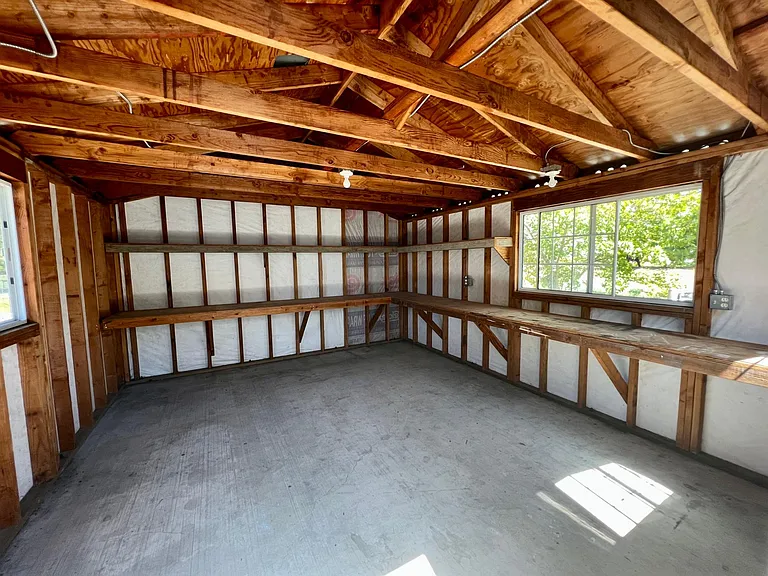 5297 Lone Pine Rd — Photo 18