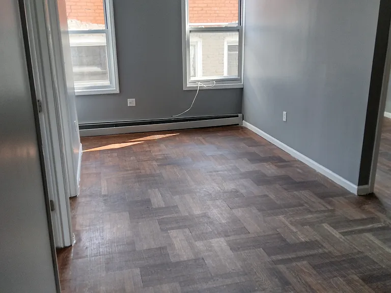 1856 Loring Pl S #2 — Photo 2