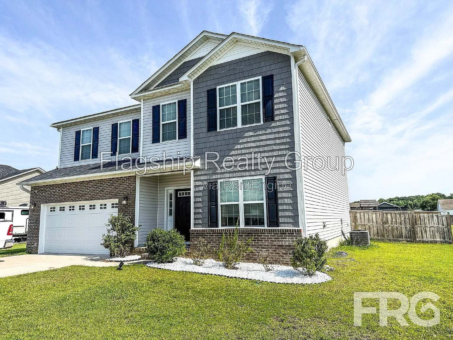 4 bed, 2.5 bath, 2750 sqft, $2,650 — Photo 4