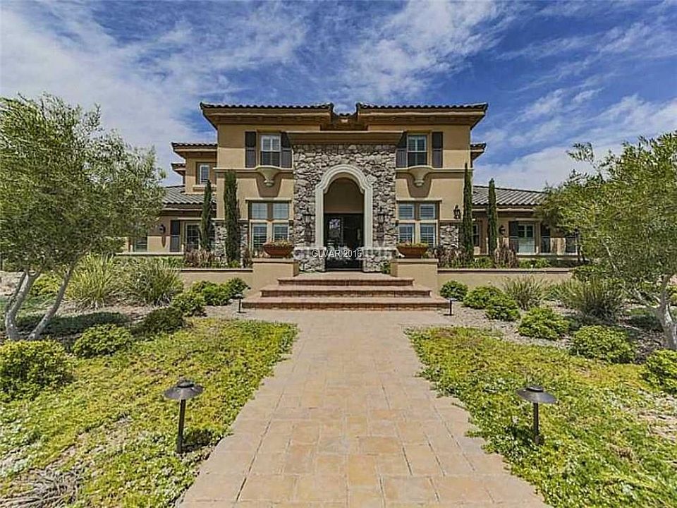 1st image of 8586 Verde Park Cir #0