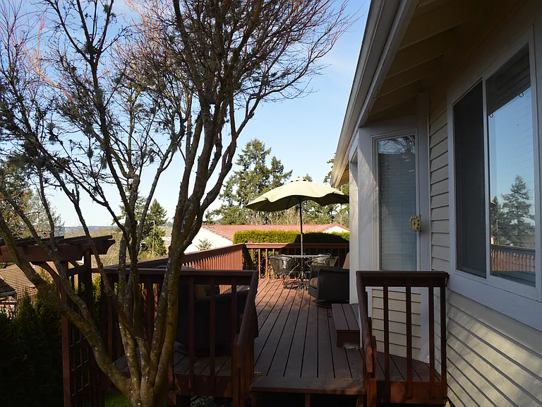 2832 Chambers Bay Dr — Photo 41