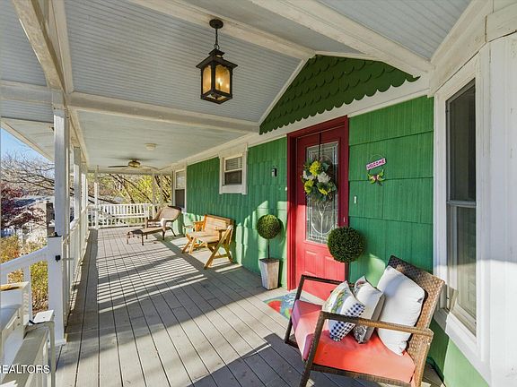 5th image of 7513 Rocky Hill Ln