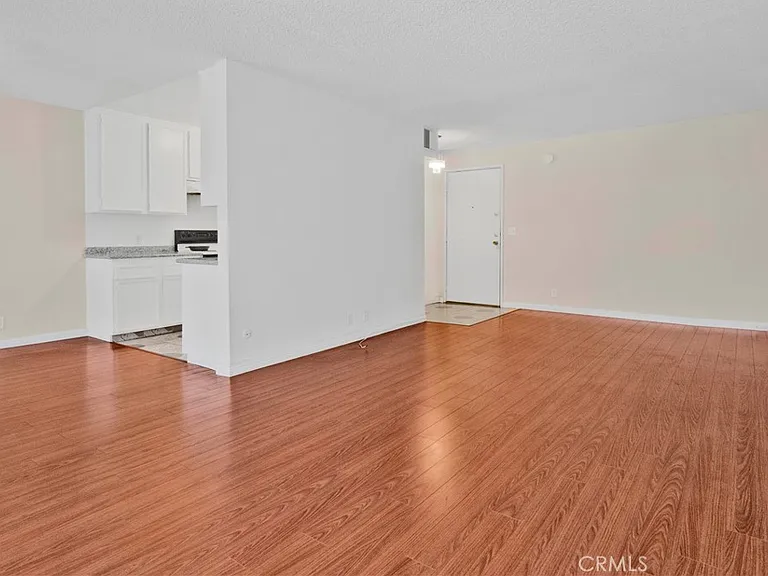 1735 N Fuller Ave #224 — Photo 18