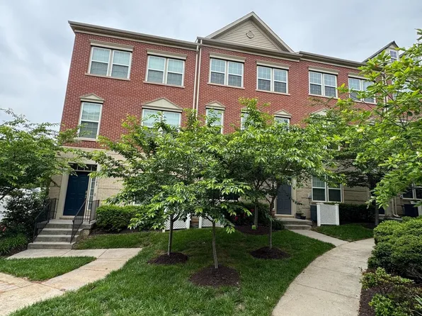 16085 Haygrath Pl, Gainesville, VA 20155