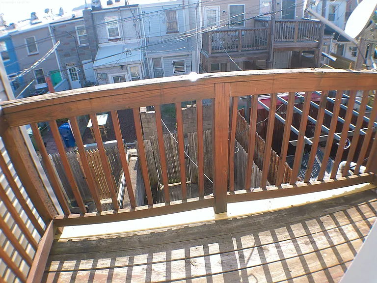 912 S Potomac St — Photo 20