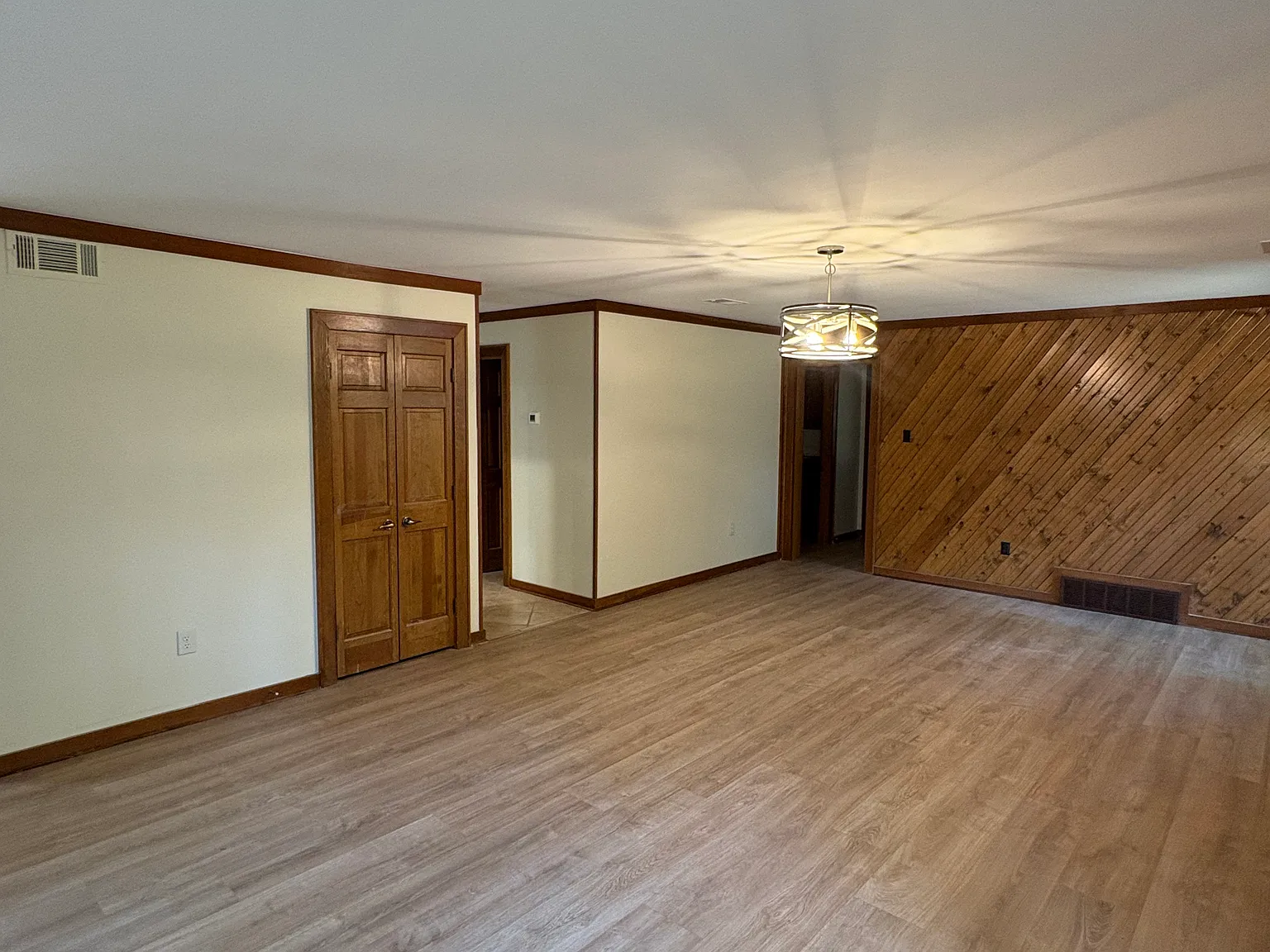 8965 Farmoor Rd — Photo 4