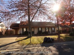10307 Yates Dr, Olive Branch, MS 38654