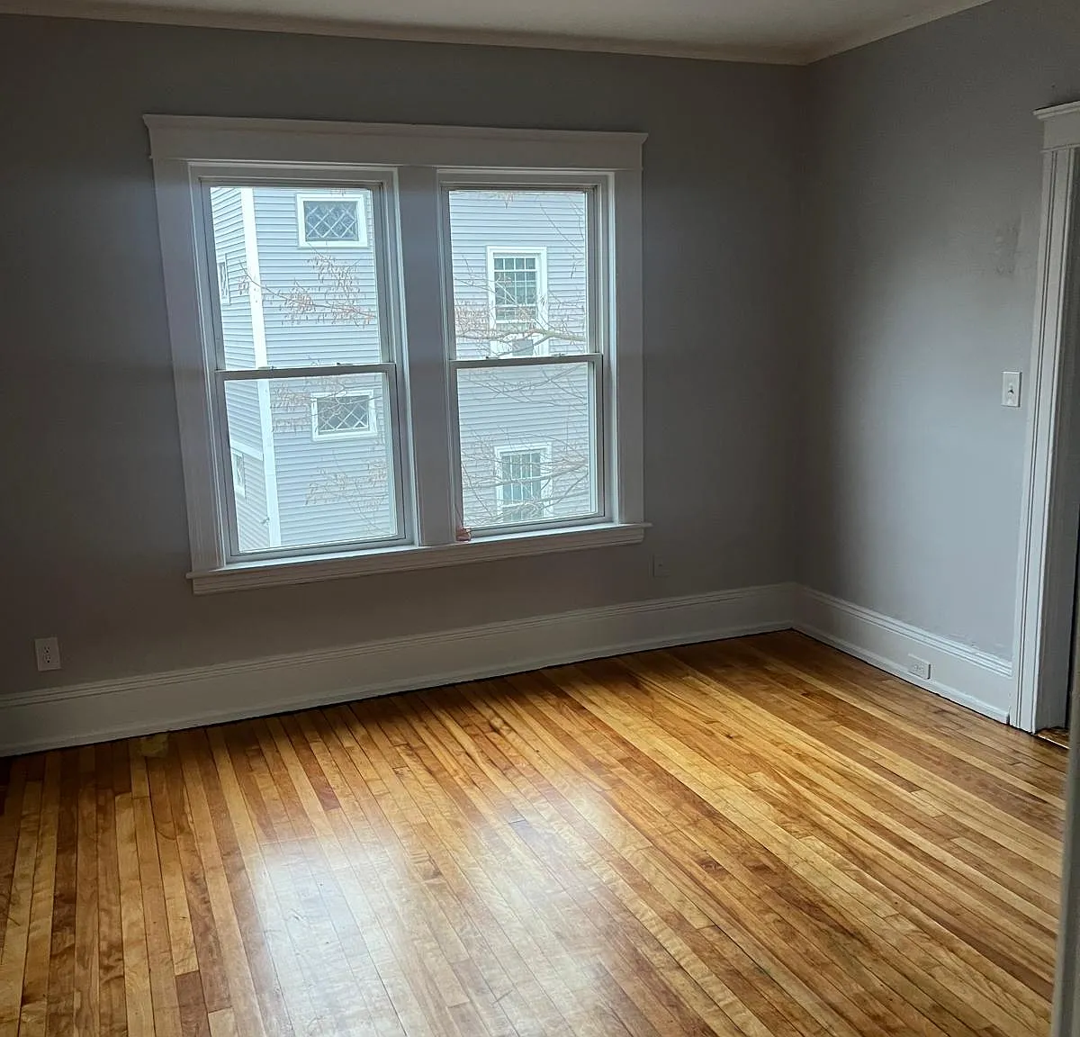 2 bed, 1012 sqft, $1,690 — Photo 4