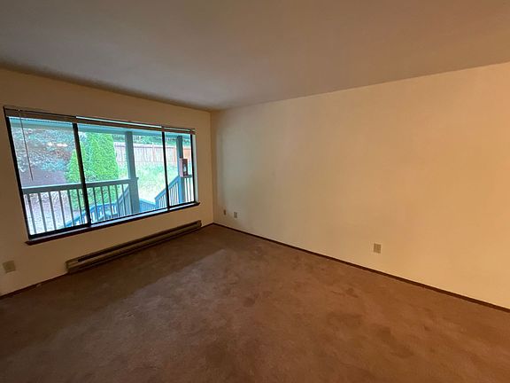 3rd image of 17910 142nd Ave NE #A-8