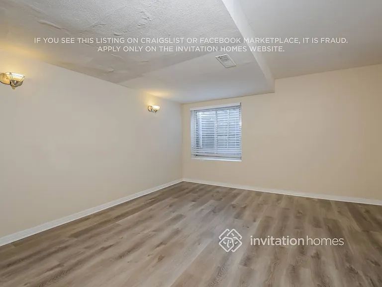 1154 W 132nd Pl — Photo 17