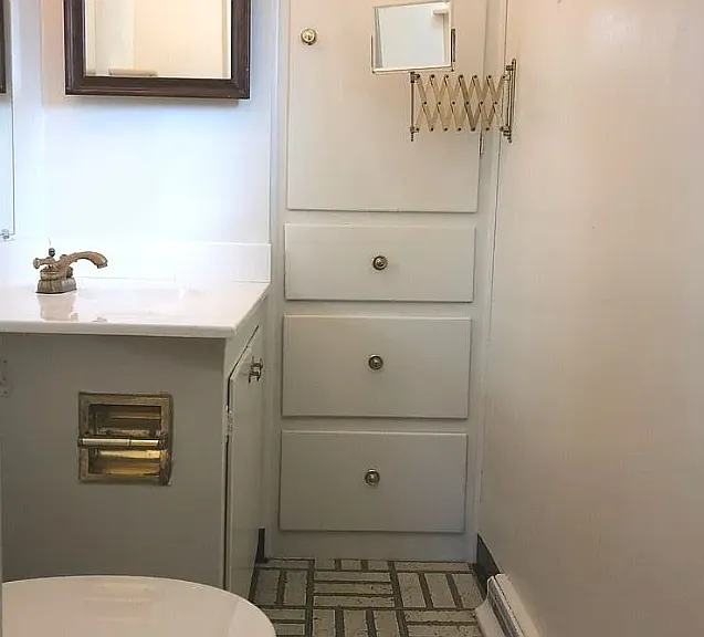 625 S 45th St — Photo 12