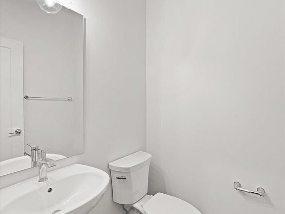 4th image of 3119 Hackberry St