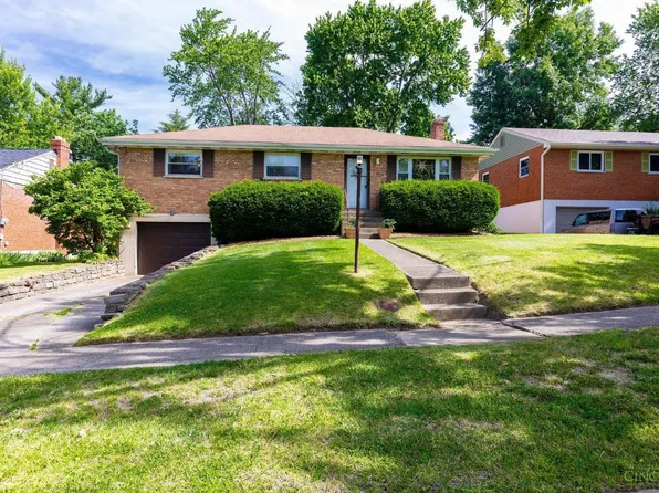 1024 Pelican Dr, Cincinnati, OH 45231