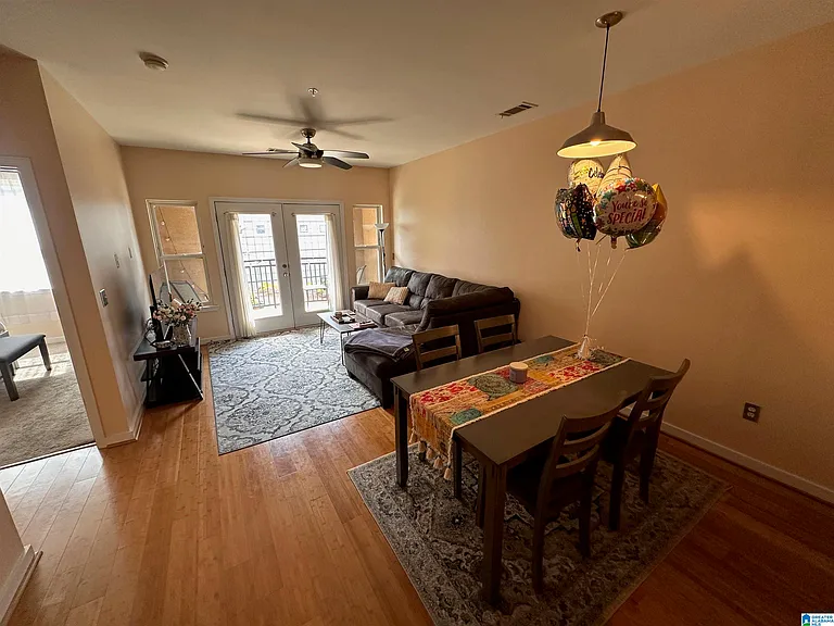 2020 5th Ave S #340 — Photo 10