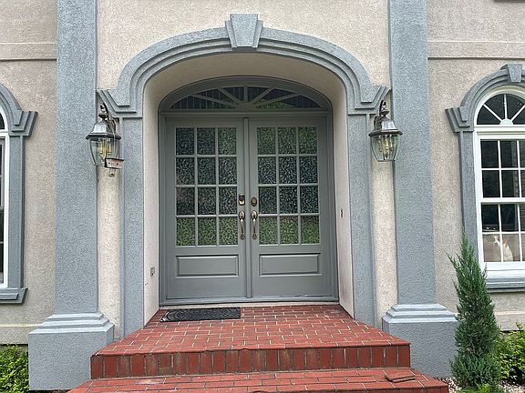2nd image of 109 Belvedere Drive