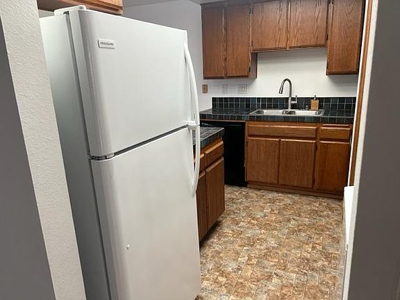 4th image of 536 Via De La Valle Unit F