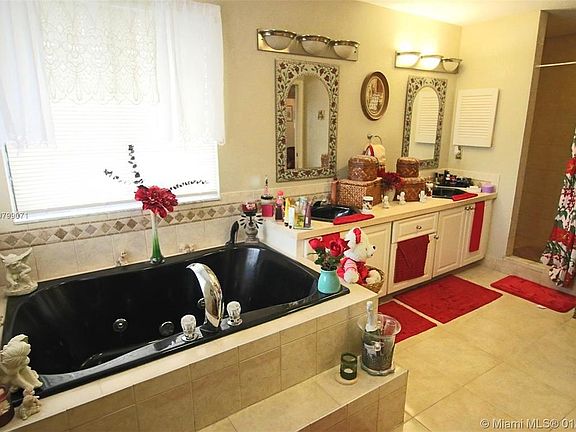 5th image of 6133 NW 53rd St