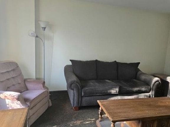 4th image of 4918 S Kilpatrick Ave