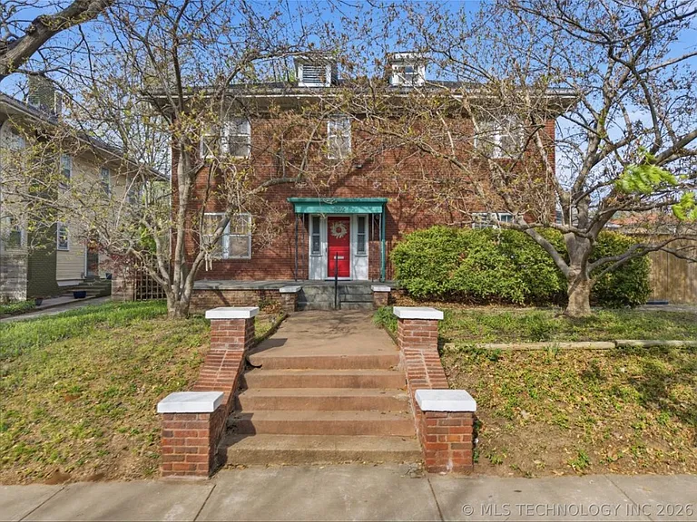 1302 S Elwood Ave — Photo 9