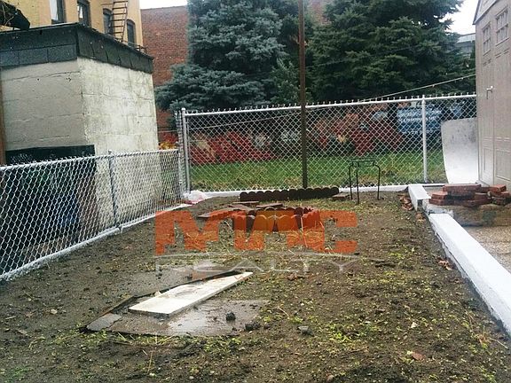 5th image of 1918 24th Ave