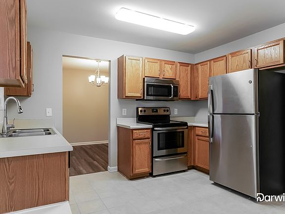 2nd image of 3601 Saguaro Ct